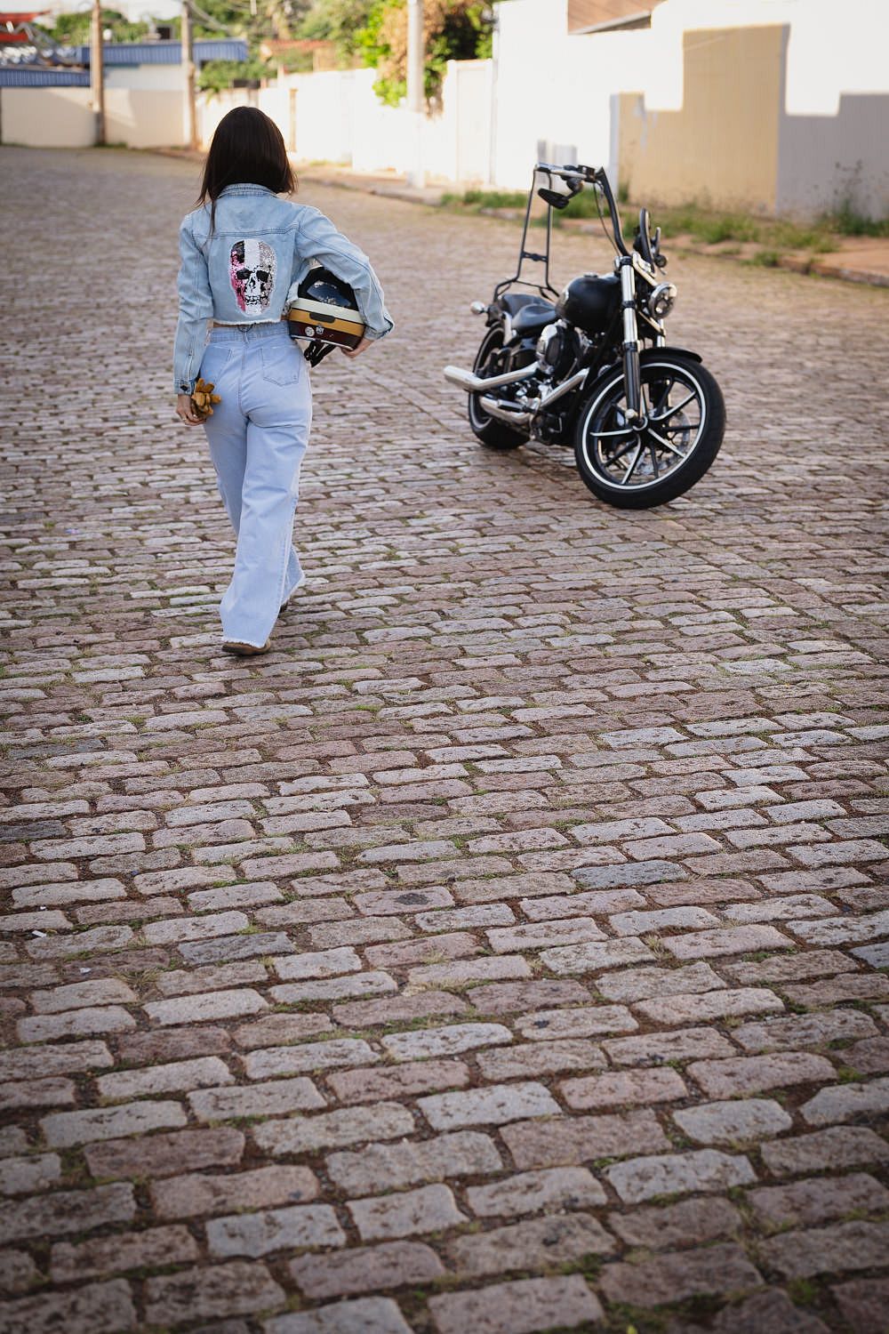 PORTA-LUVAS DE COURO