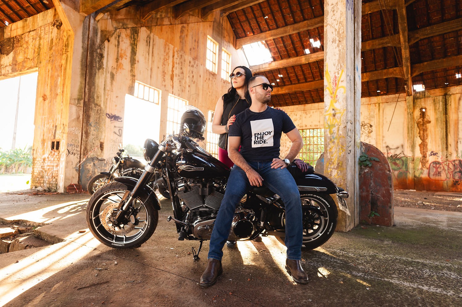 Camiseta Masculina - Enjoy