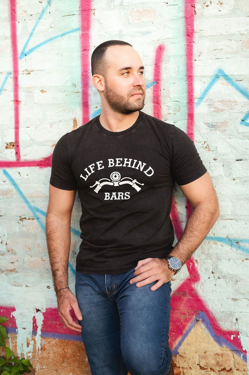 Camiseta Masculina - Life Behind