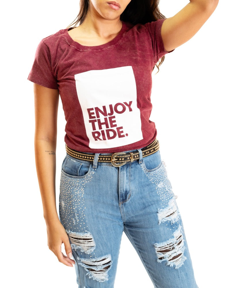 Camiseta Feminina Enjoy