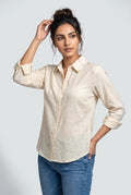 Camisa Duna com Ponteiras de Gola